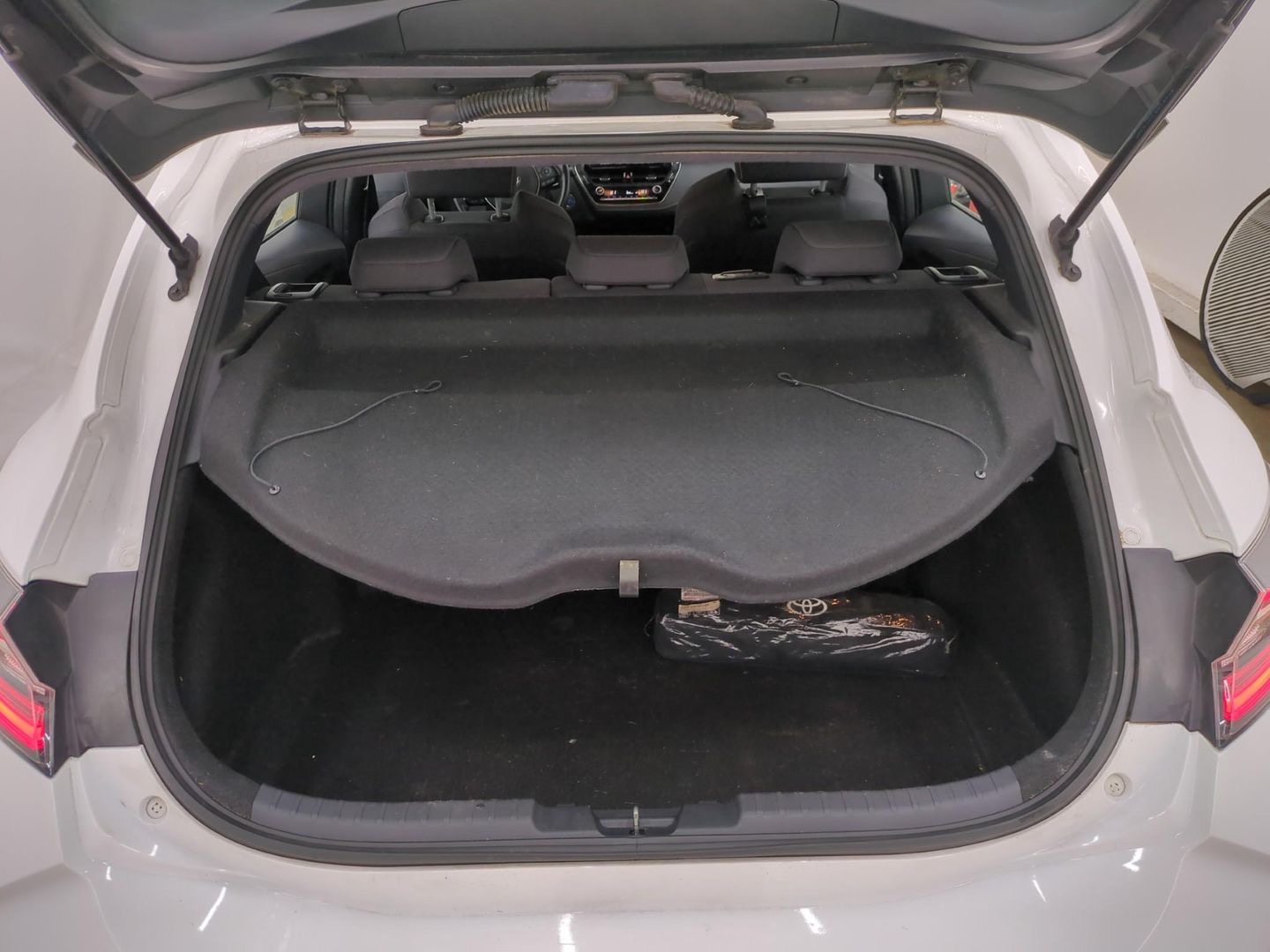 Toyota Corolla Hybride Corolla — Photo 14