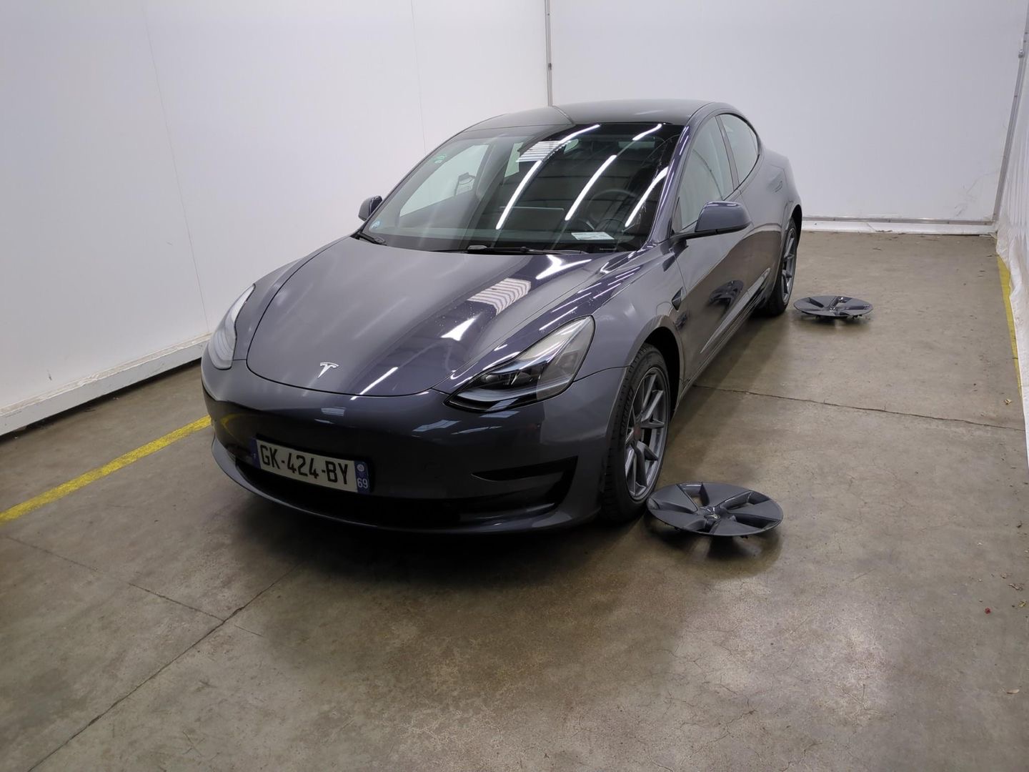 Tesla Model 3 — Photo 2