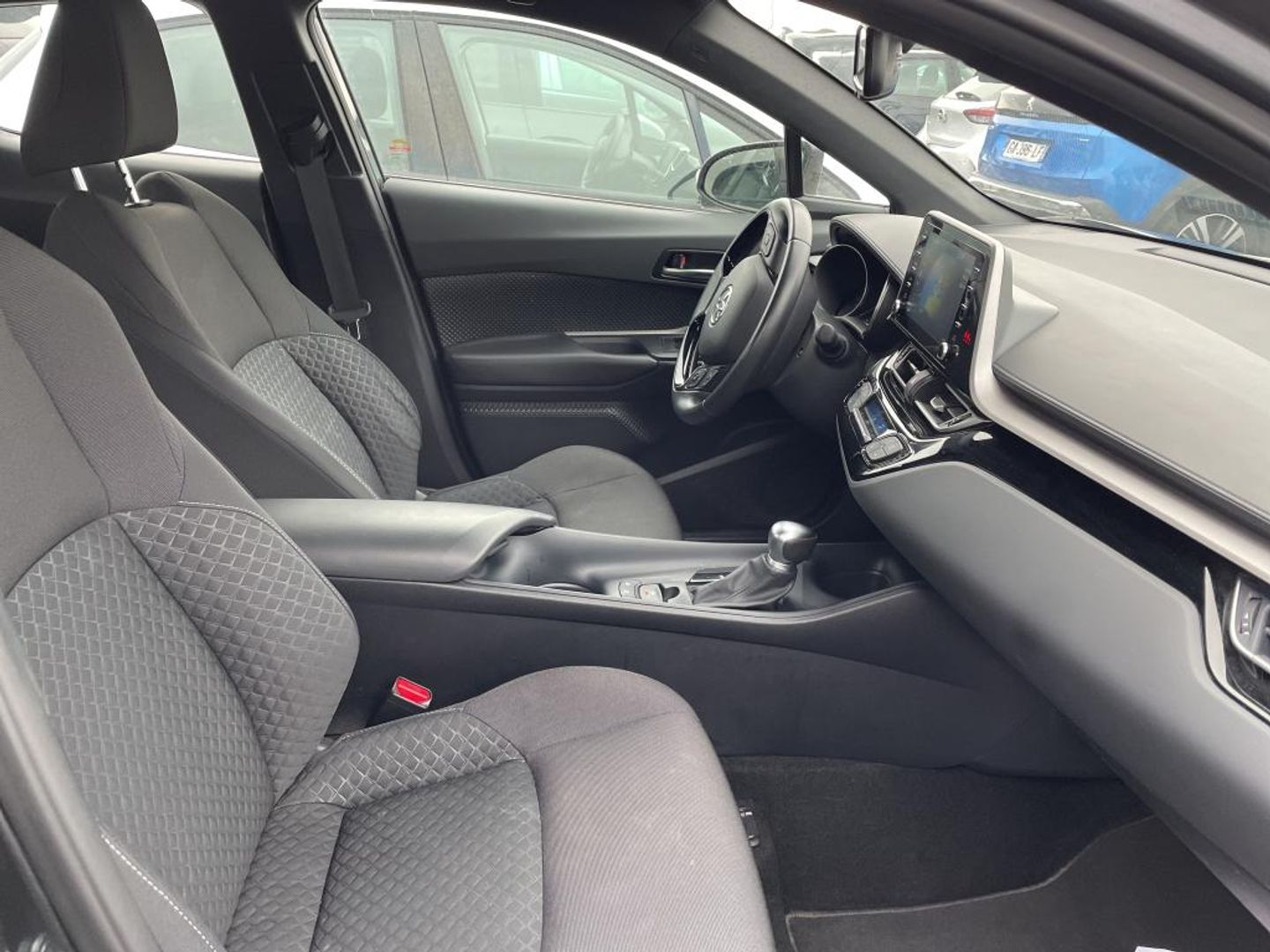 Toyota C-HR — Photo 6