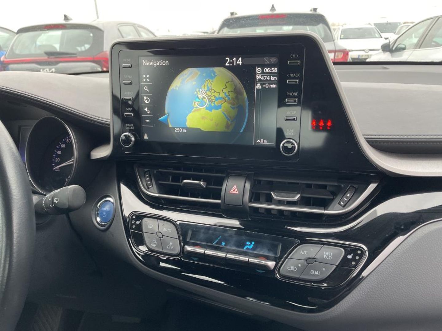 Toyota C-HR — Photo 8
