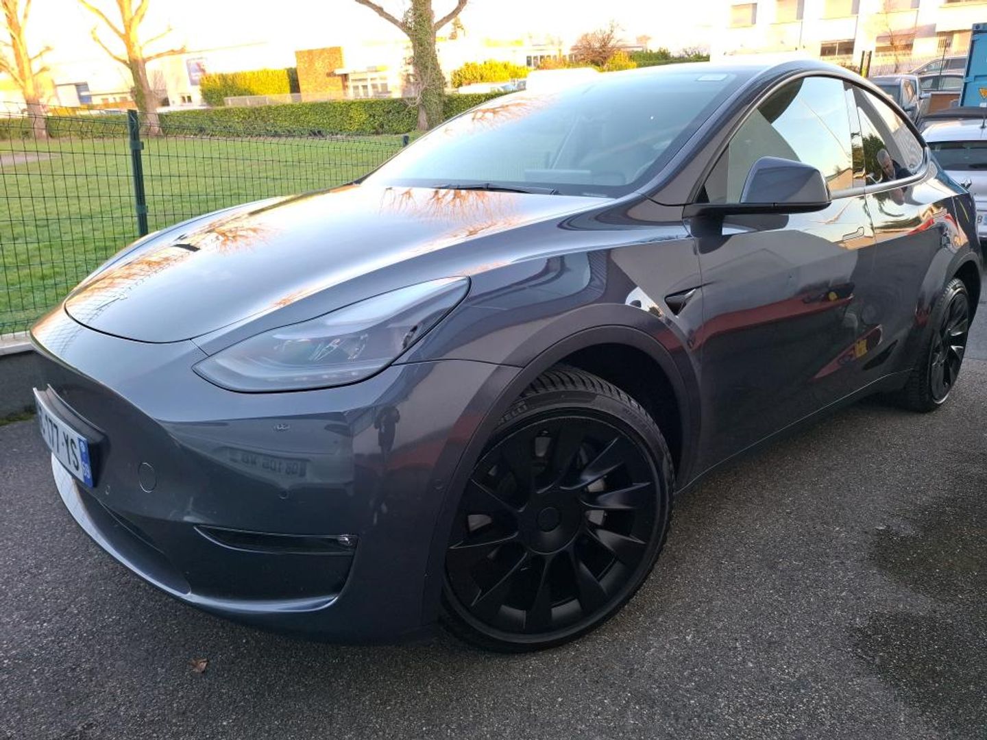 TESLA MODEL Y — Photo 2