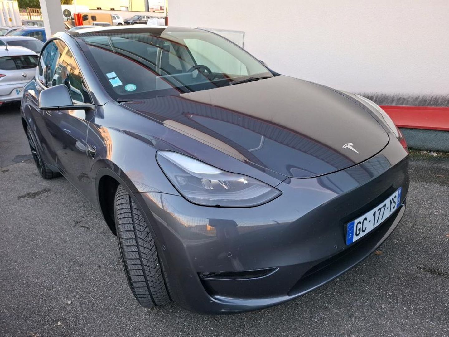 TESLA MODEL Y — Photo 3