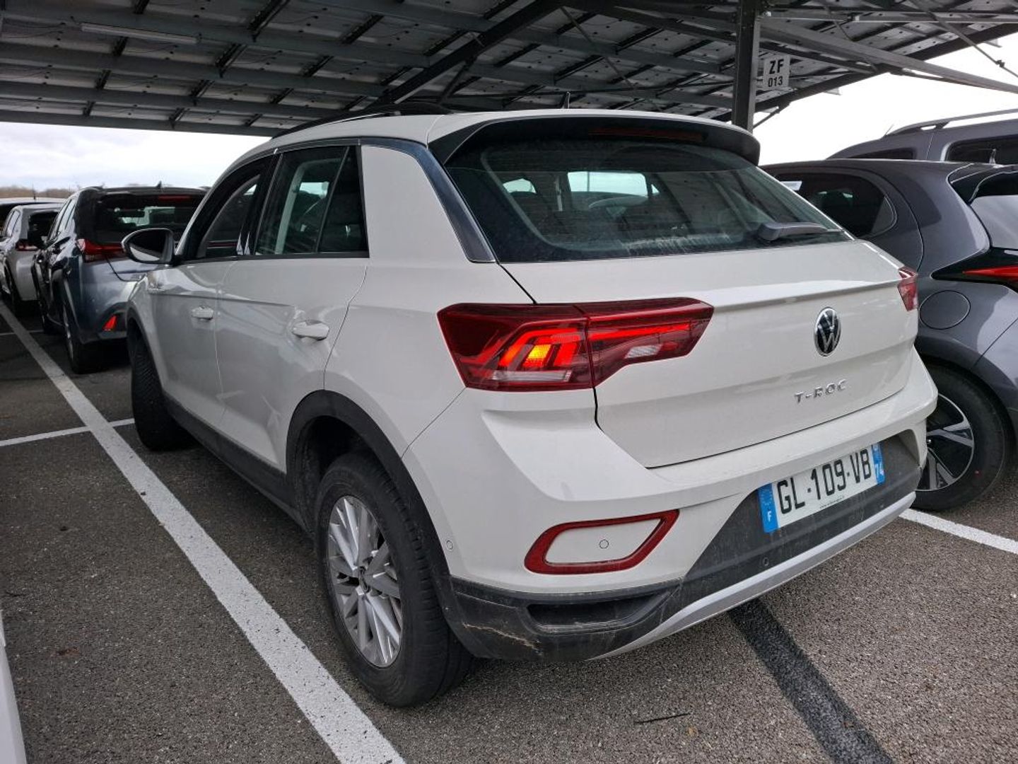 Volkswagen T-Roc — Photo 4